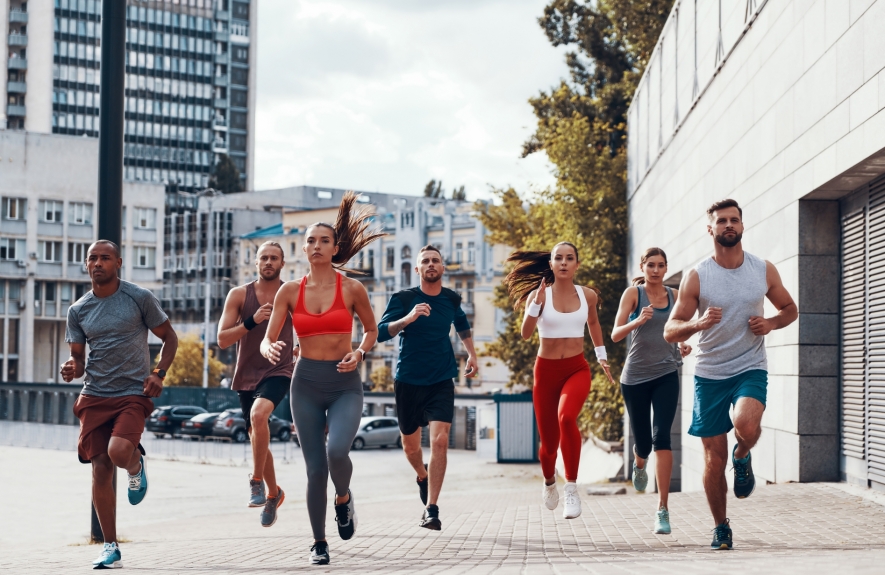 Pomysły na różnorodny i efektywny trening wydolnościowy z użyciem sprintów